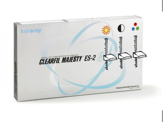 clearfil majesty es-2 spuit (productfoto)