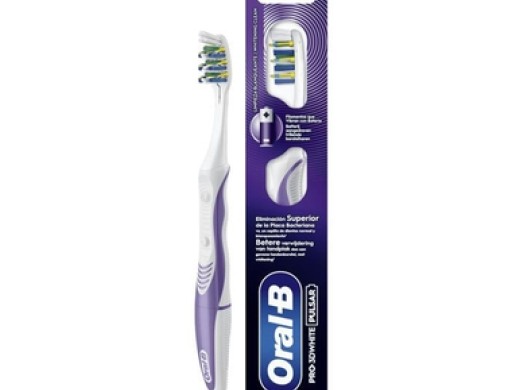 oral-b tandenborstel pulsar 3d white medium per stuk (productfoto)