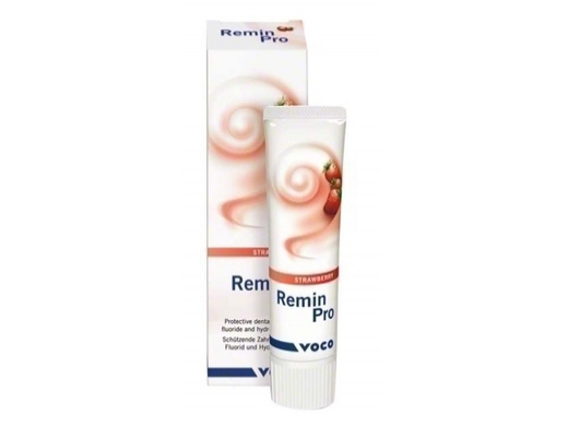 remin pro aardbei 12x40 (productfoto)